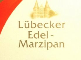 Lübecker Edel Marzipan, Herzen und Sterne | Hochgeladen von: Eatlesswalkmore