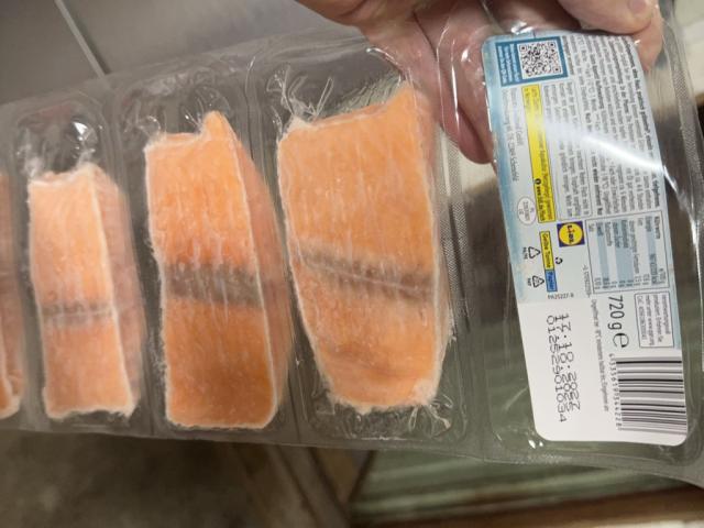 Hochgeladen von: AZ97