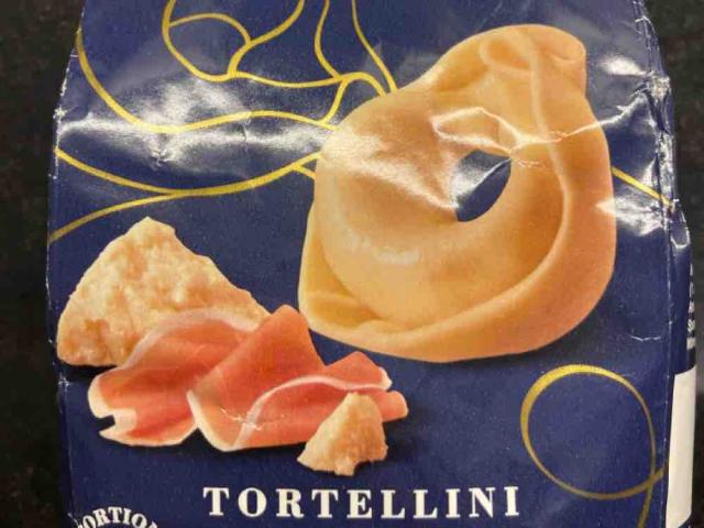 Tortellini, Prosciutto y Formaggio von Emmvau | Hochgeladen von: Emmvau