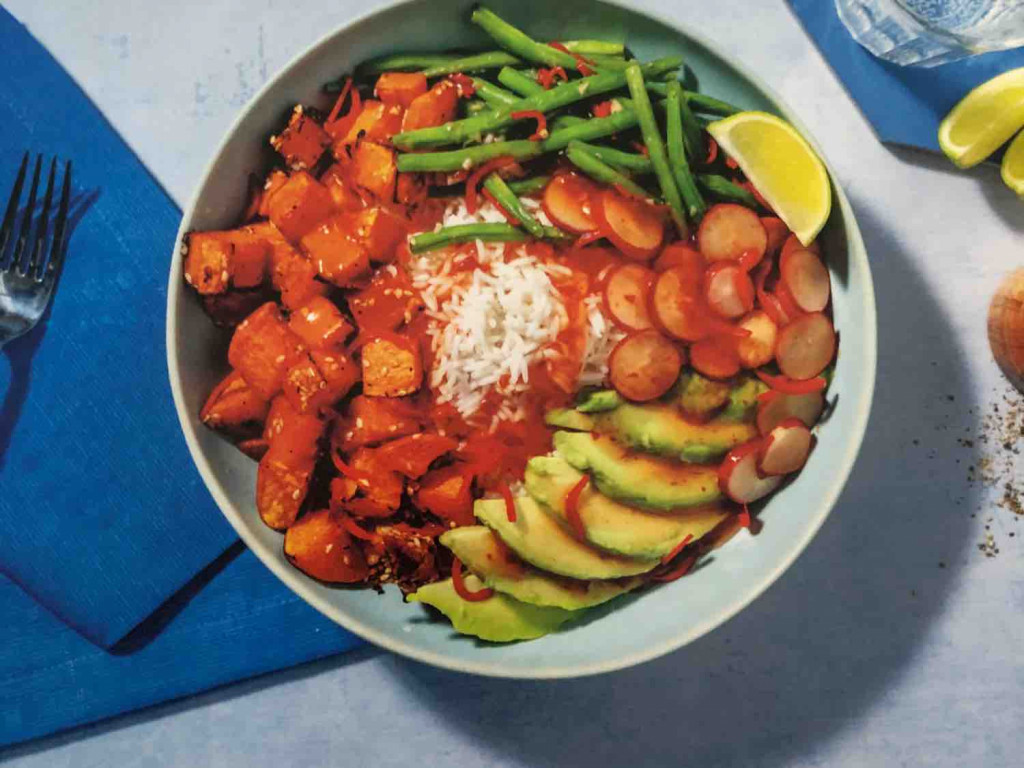 Vegane Bowl mit Sesam-Süßkartoffel & Avocado, vegan von Lila | Hochgeladen von: Lilalo