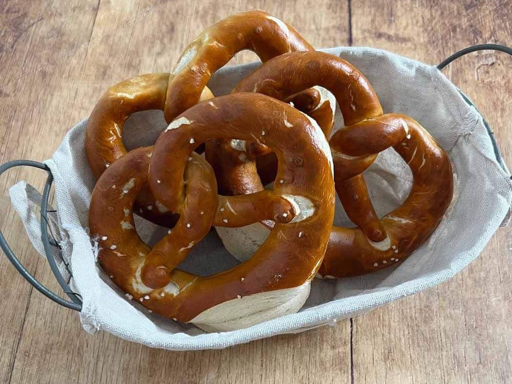 Laugenbrezel von Hotzi77 | Hochgeladen von: Hotzi77 Laugenbrezel von Hotzi77 | Hochgeladen von: Hotzi77