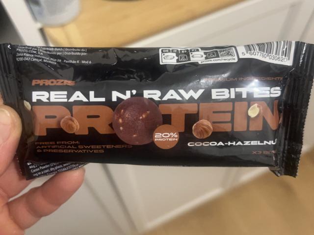 RAW Bites Protein, Cocoa hazelnut von ossingandrea | Hochgeladen von: ossingandrea