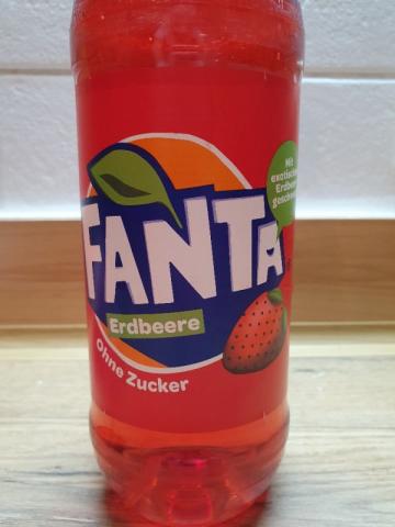 Fanta Erdbeeren ohne Zucker von Celina24 | Hochgeladen von: Celina24