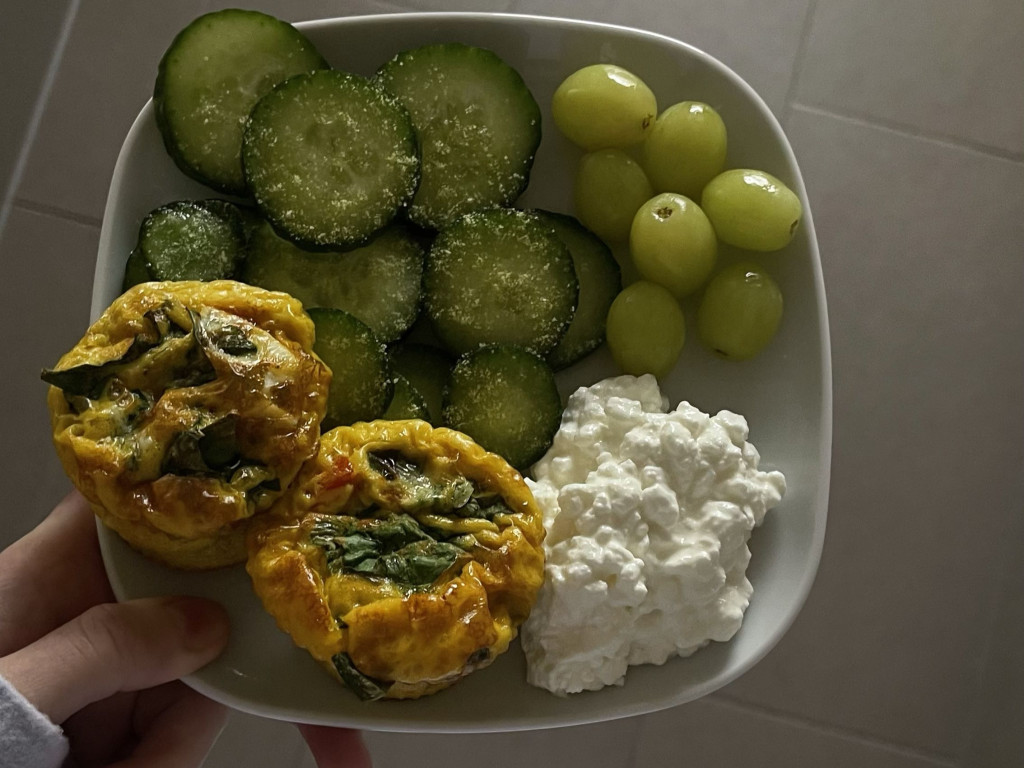 Frühstück 1 von qeny | Hochgeladen von: qeny Frühstück 1 von qeny | Hochgeladen von: qeny