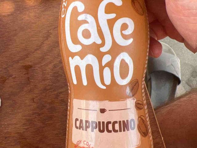 Cafe Mio, Cappuccino by Lauran | Hochgeladen von: Lauran