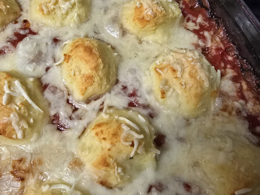kartoffel Knödel mit fetafüllung auf Tomatensauce von SabrinaBes | Hochgeladen von: SabrinaBest kartoffel Knödel mit fetafüllung auf Tomatensauce von SabrinaBes | Hochgeladen von: SabrinaBest