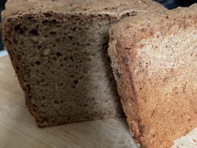 Roggen Vollkornbrot mit Spargel und Frühlingszwiebeln von Magthe | Hochgeladen von: MagtheSag Roggen Vollkornbrot mit Spargel und Frühlingszwiebeln von Magthe | Hochgeladen von: MagtheSag