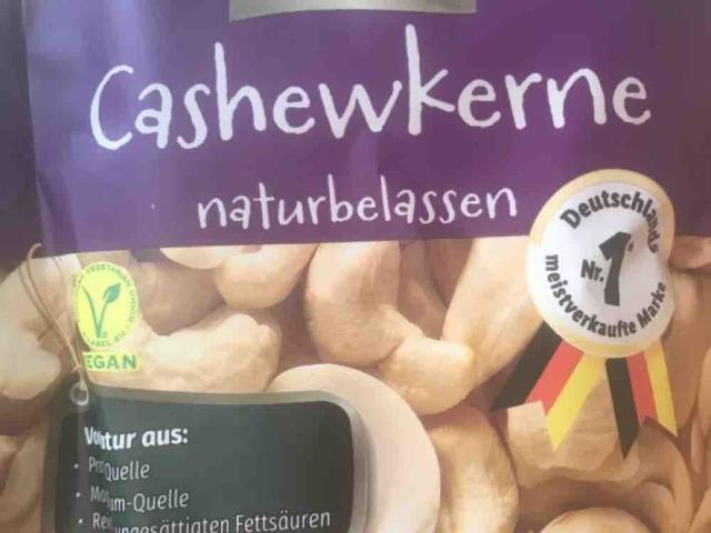 Cashewkerne (naturbelassen), cashews by tiamonique | Uploaded by: tiamonique
