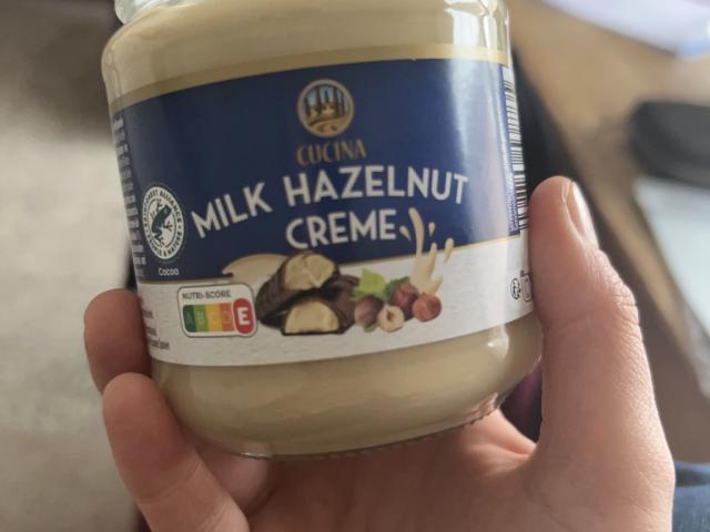 Hochgeladen von: Nellicik90