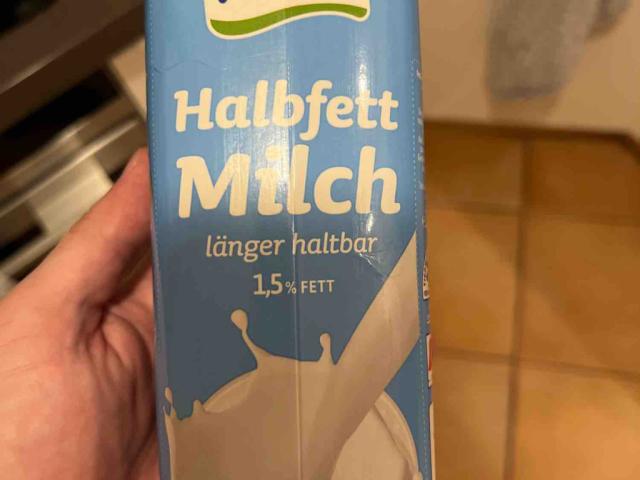 Halbfett Milch, 1,5% Fett by samuschmid | Hochgeladen von: samuschmid