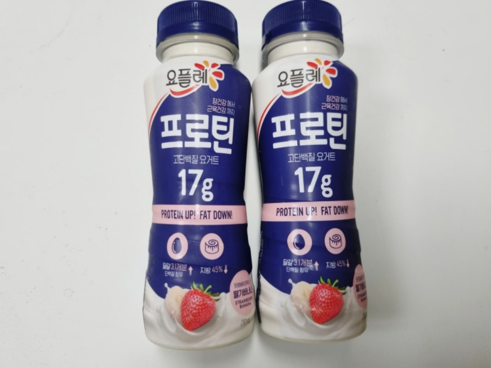 Protein Go Yoghurt Drink Strawberry Banana, 프로틴 고단백질 요거트 딸기 바나나  | Hochgeladen von: Anni-Banani