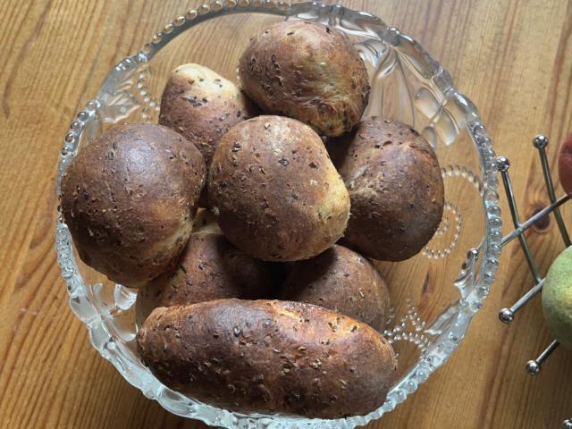 Hochgeladen von: carespo Hochgeladen von: carespo