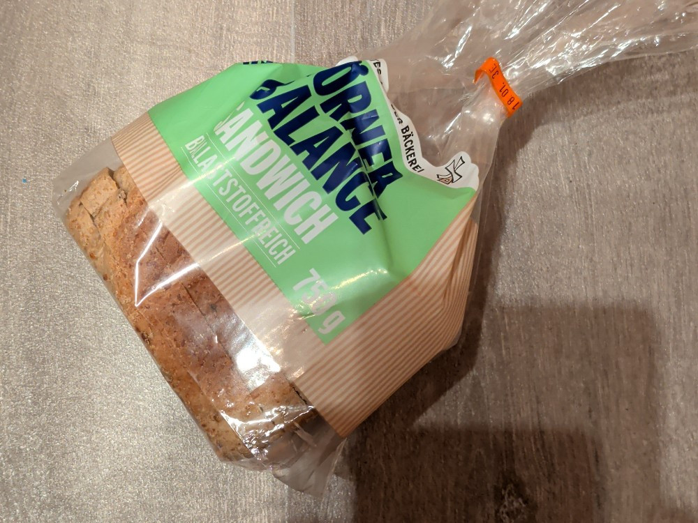 Hochgeladen von: Mila---Rose