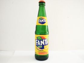 Fanta - Lemon: Wenig Kalorien, Zitrone | Hochgeladen von: micha66/Akens-Flaschenking