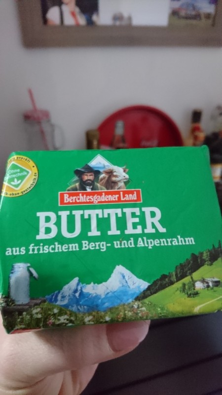 Butter, aus frischem Berg- und Alpenrahm von Housekatz | Hochgeladen von: Housekatz