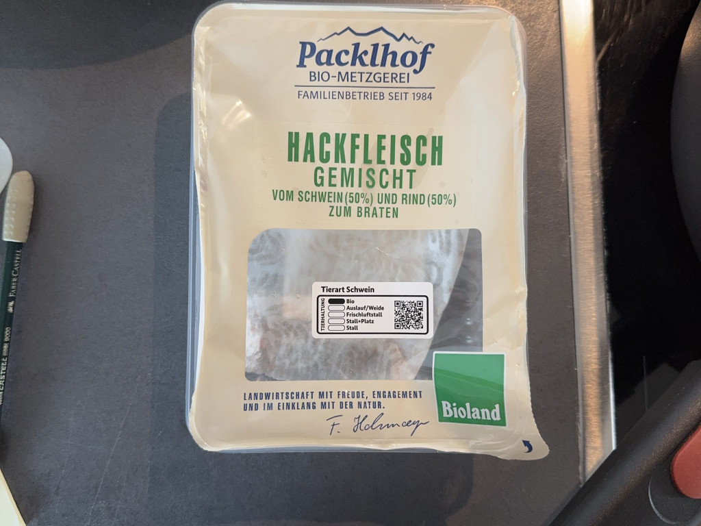Hochgeladen von: eevaamuu