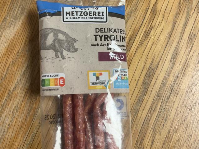 Hochgeladen von: luisadaloisio Hochgeladen von: luisadaloisio