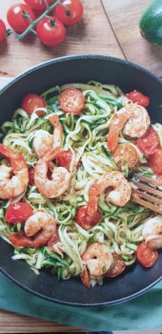 Zoodles mit Garnelen und Tomaten by David Lengauer von Kev85 | Hochgeladen von: Kev85