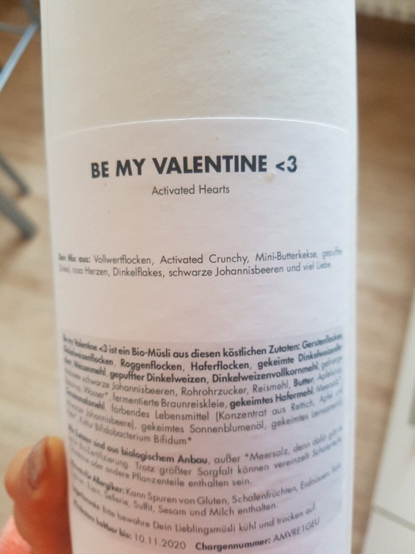 Be my Valentine <3, Johannisbeeren, Butterkekse, rosa Herzen  | Hochgeladen von: Campbell