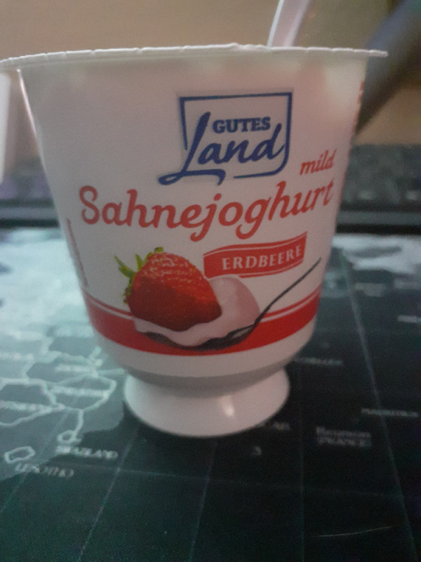 Gutes Land Sahnejoghurt mild, Erdbeere von Domian74 | Hochgeladen von: Domian74