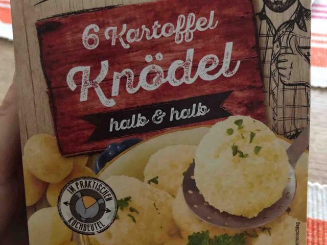 Kartoffel knödel fertig zubereitet, halb und halb von Sara97 | Hochgeladen von: Sara97