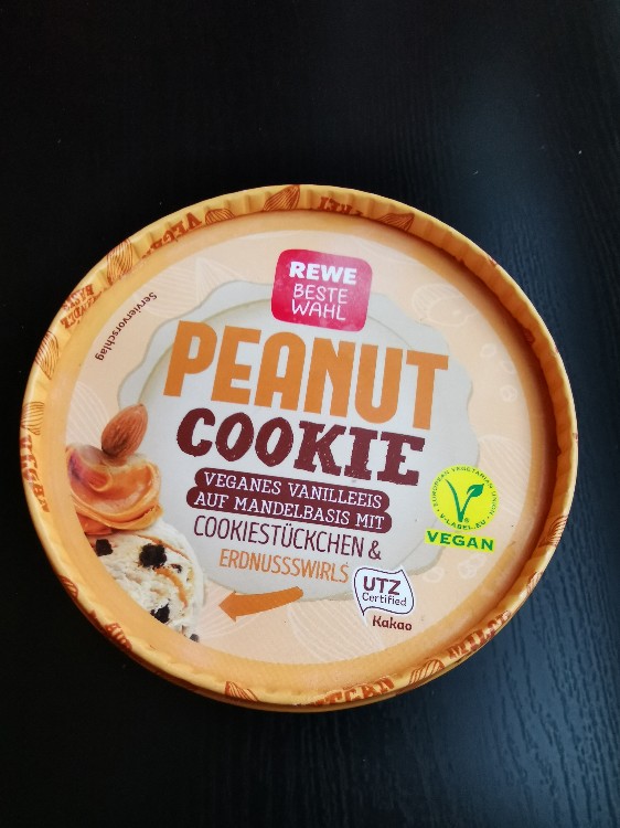 Peanut Cookie, veganes Vanilleeis auf Mandelbasis von cpaul90502 | Hochgeladen von: cpaul90502