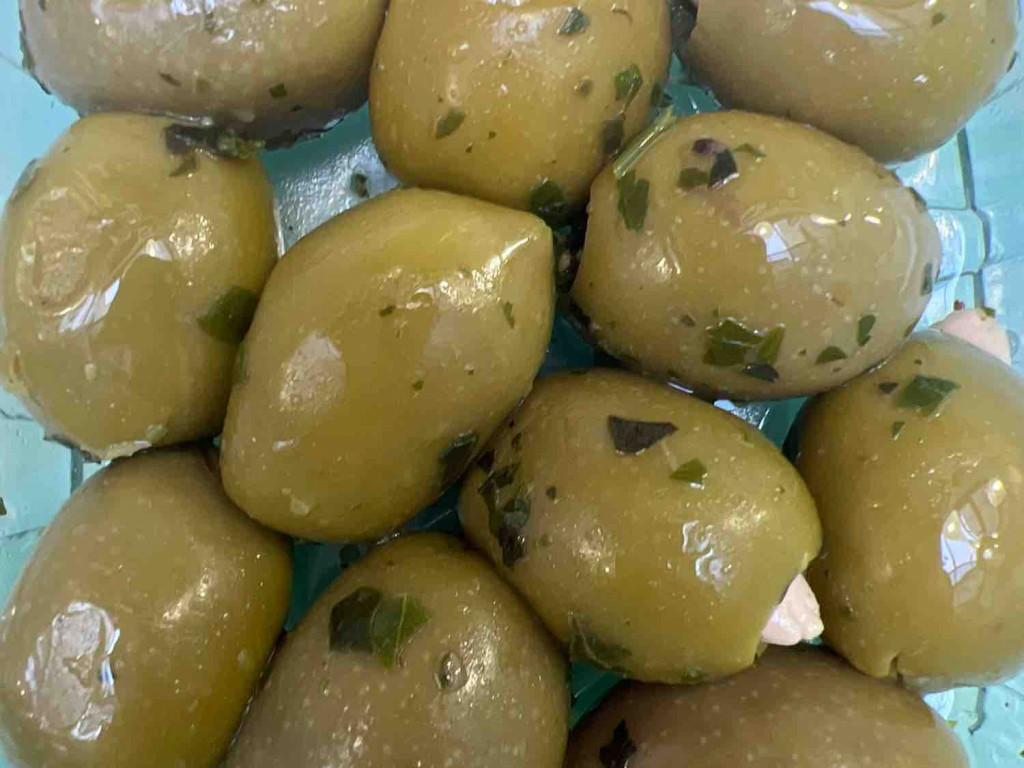 grüne Oliven gefüllt mit Mandeln von chripa | Hochgeladen von: chripa
