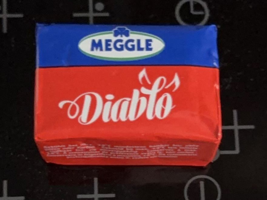 Hochgeladen von: laura16489