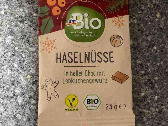 Haselnüsse in heller Choc mit Lebkuchengewürz von Tawi96 | Hochgeladen von: Tawi96