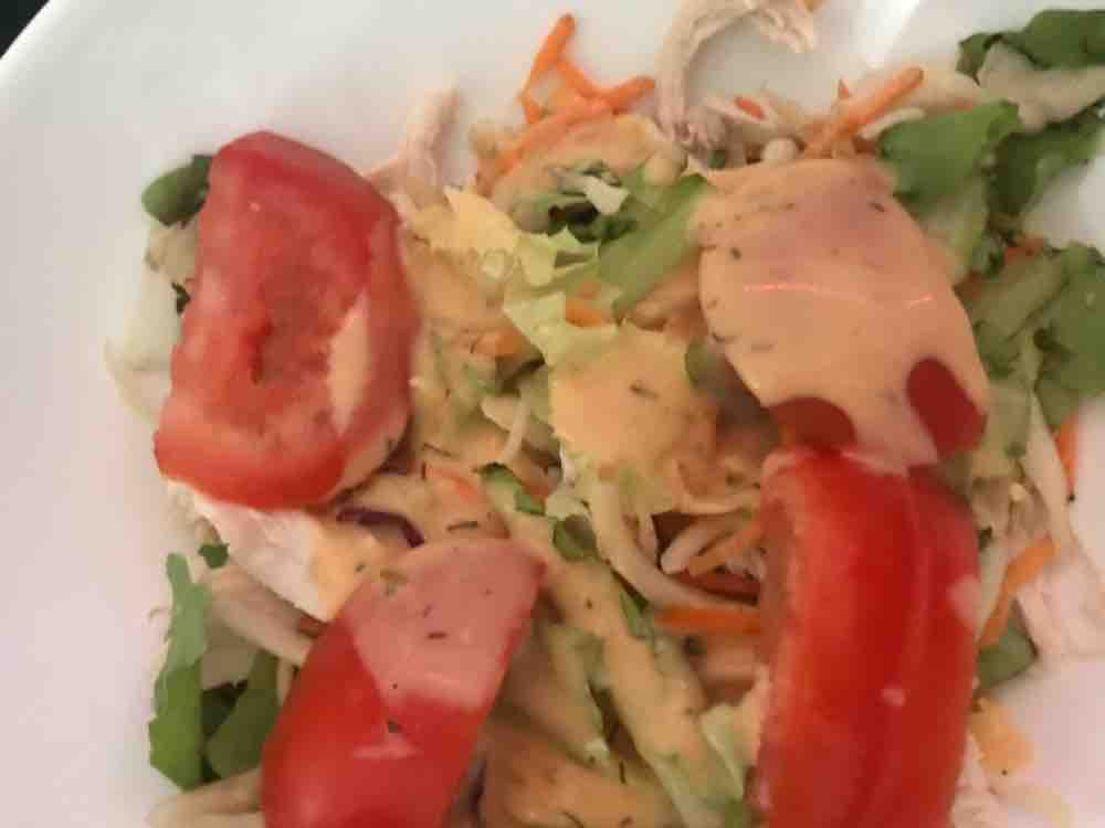 Salat mit Hühnchen und Dressing von Taherbittar | Hochgeladen von: Taherbittar