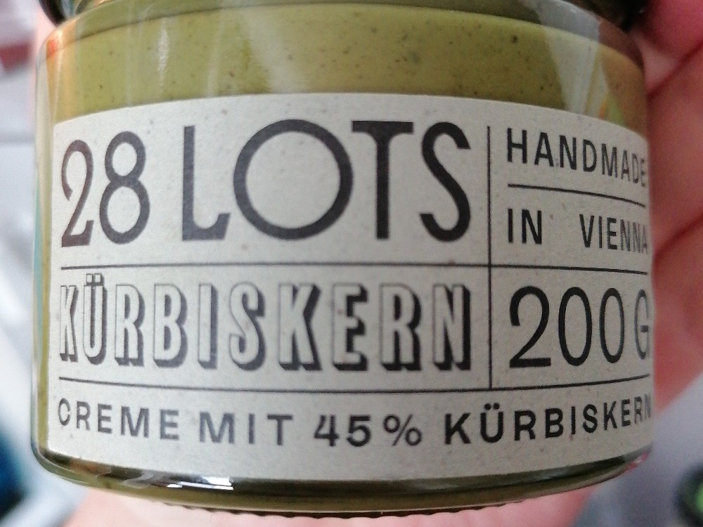 Hochgeladen von: undefinierbar Hochgeladen von: undefinierbar