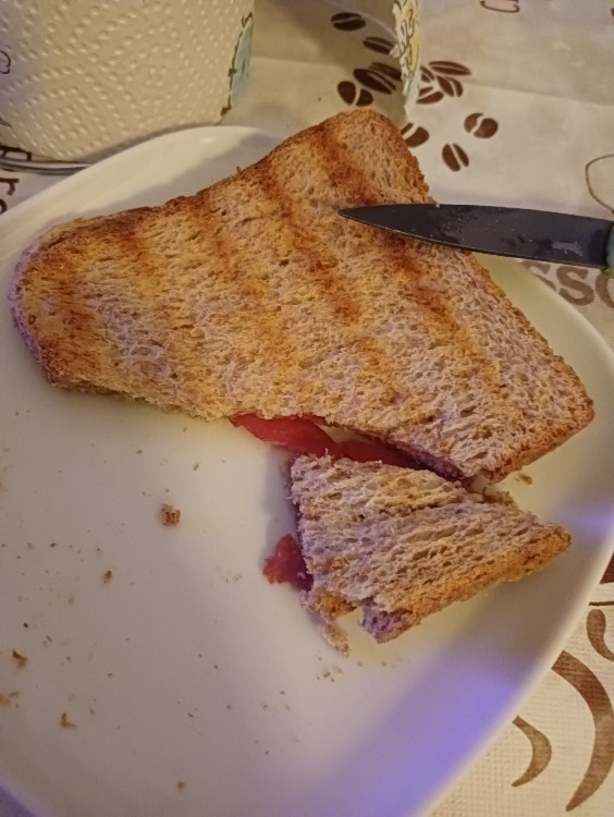 Salami Sandwich, Salami von Ekaterini Coutri | Hochgeladen von: Ekaterini Coutri