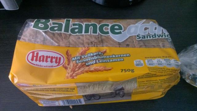 Balance activ Sandwich , Mit Vollkorn, Sonnenblumenkernen un | Hochgeladen von: andresurft