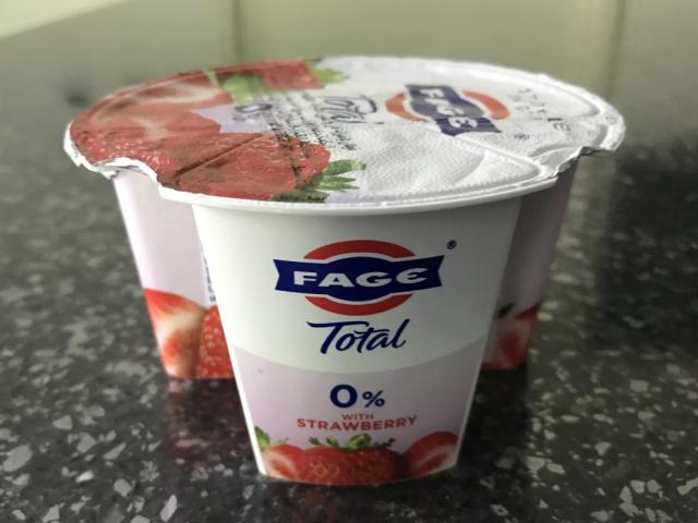 Fage Total 0% griech. Yogurt, Erdbeere | Hochgeladen von: missydxb
