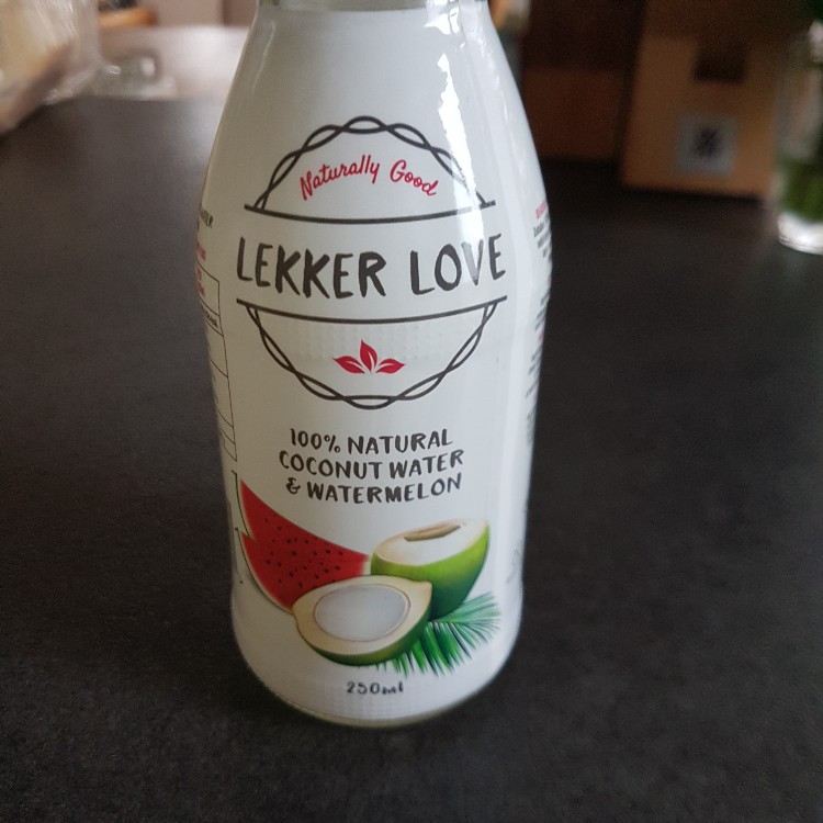Coconut Water & Watermelon von madeleine2978662 | Hochgeladen von: madeleine2978662 Coconut Water & Watermelon von madeleine2978662 | Hochgeladen von: madeleine2978662