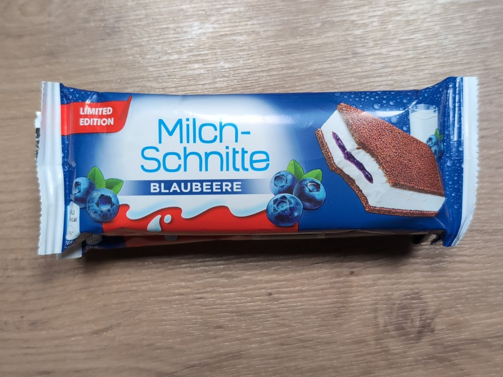 Milchschnitte, Blaubeer by LegendofZ | Hochgeladen von: LegendofZ