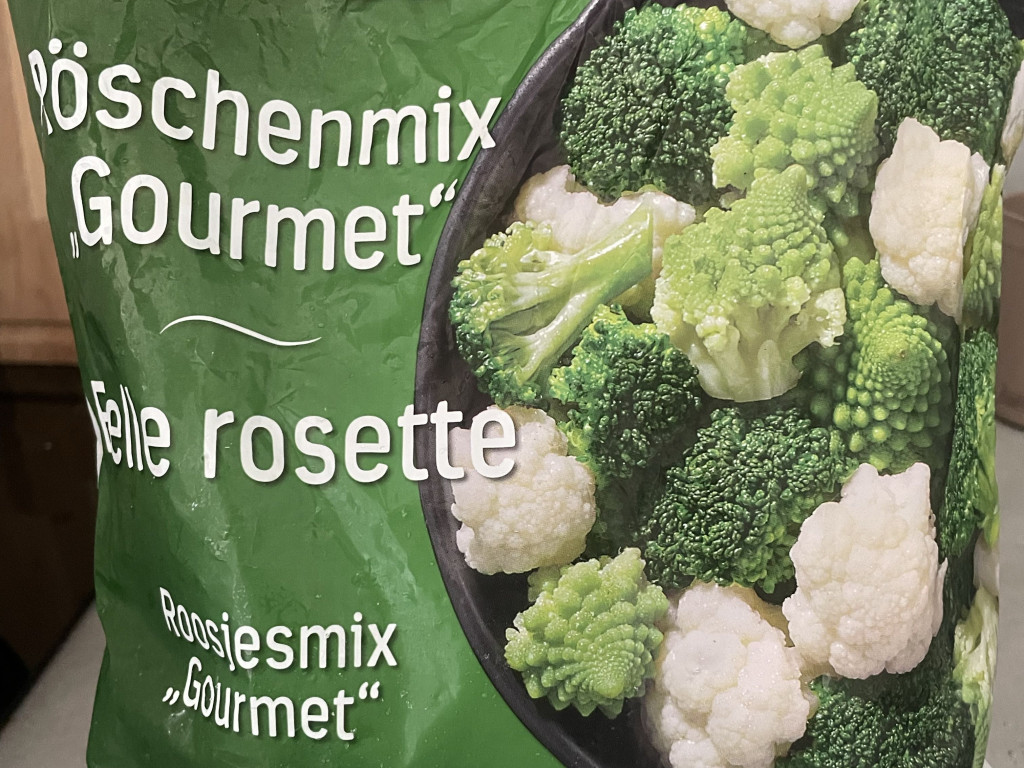 Uploaded by: JulianaV