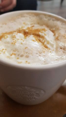 Starbucks Toffee Nut Latte Grande mit Sahne von superturbo13378 | Hochgeladen von: superturbo13378