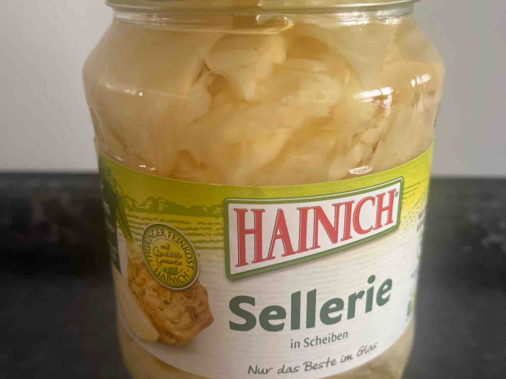 Sellerie, tafelfertig, in Scheiben von LutzR | Hochgeladen von: LutzR