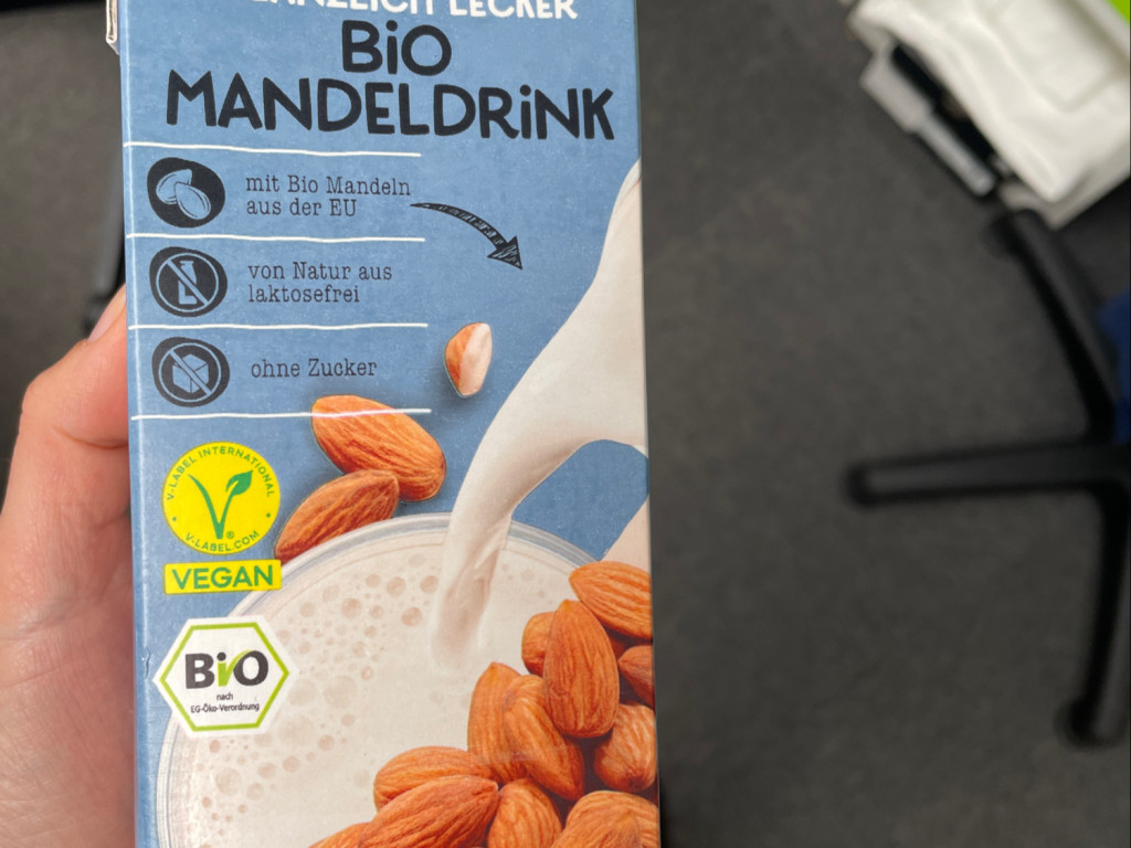 Bio Mandeldrink von queenisabaer | Hochgeladen von: queenisabaer Bio Mandeldrink von queenisabaer | Hochgeladen von: queenisabaer