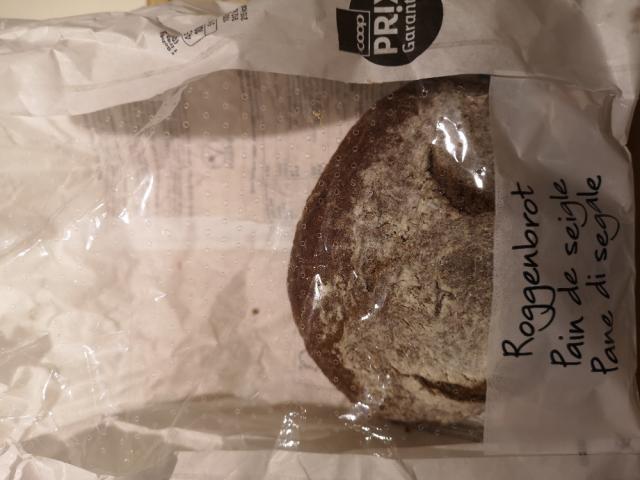 Roggenbrot by Raoultb | Uploaded by: Raoultb
