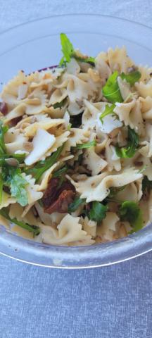 Nudelsalat, mit getr. Tomaten und Rucola von doro58 | Hochgeladen von: doro58