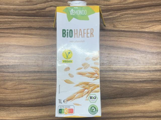 Hochgeladen von: KatastrophenEllie Hochgeladen von: KatastrophenEllie