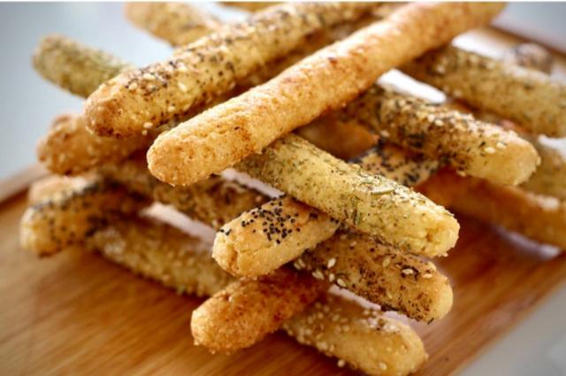 Lin Switzerland Cheese Sticks, Keto by cannabold | Hochgeladen von: cannabold