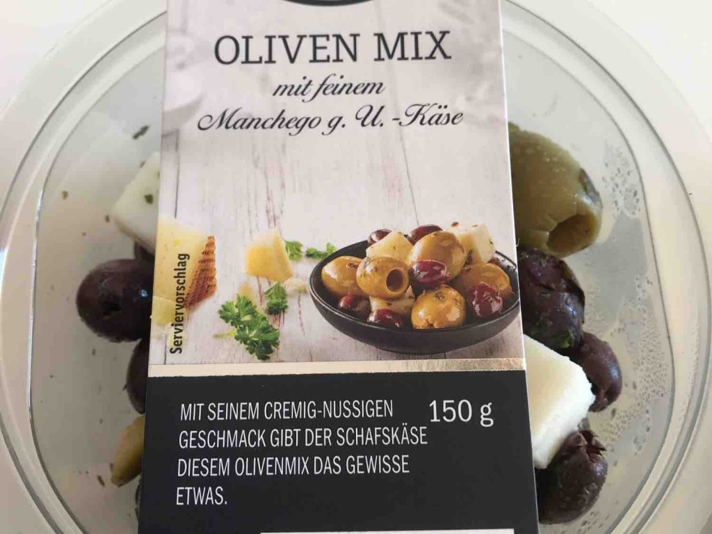 Oliven Mix, mit Manchego g. U. Käse von chrissaDieRatte | Hochgeladen von: chrissaDieRatte