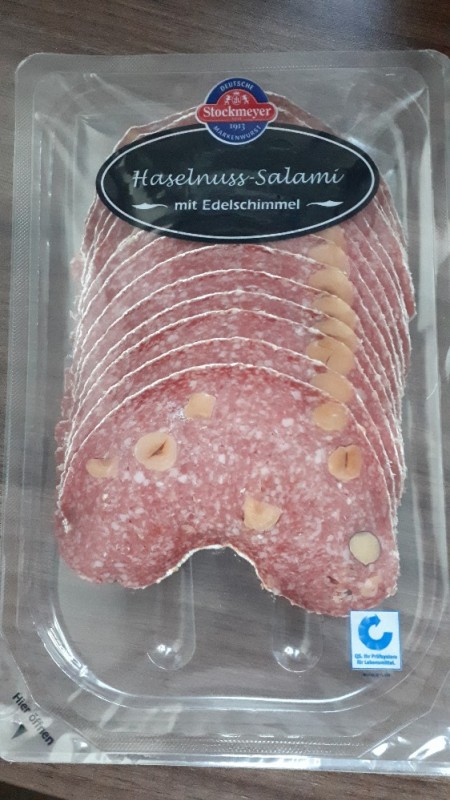 Haselnuss-Salami, mit Edelschimmel von flemda | Hochgeladen von: flemda