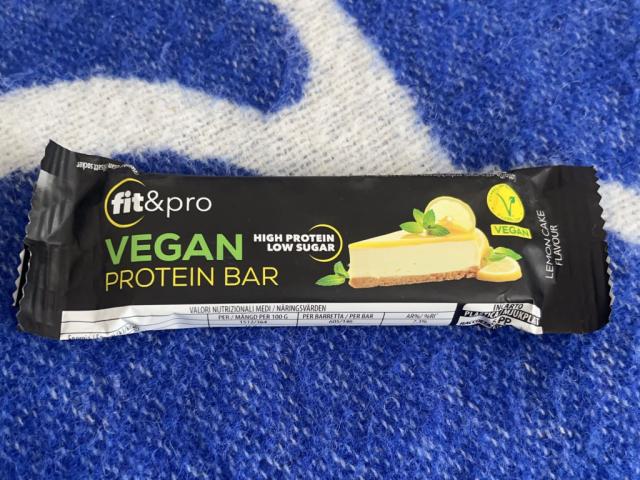 Vegan Protein Bar, Lemon Cake Flavour von LeniKi | Hochgeladen von: LeniKi Vegan Protein Bar, Lemon Cake Flavour von LeniKi | Hochgeladen von: LeniKi