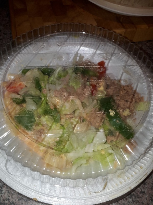 Capriciosa Salat, Gemischter Salat mit Dressing von Mao75 | Hochgeladen von: Mao75