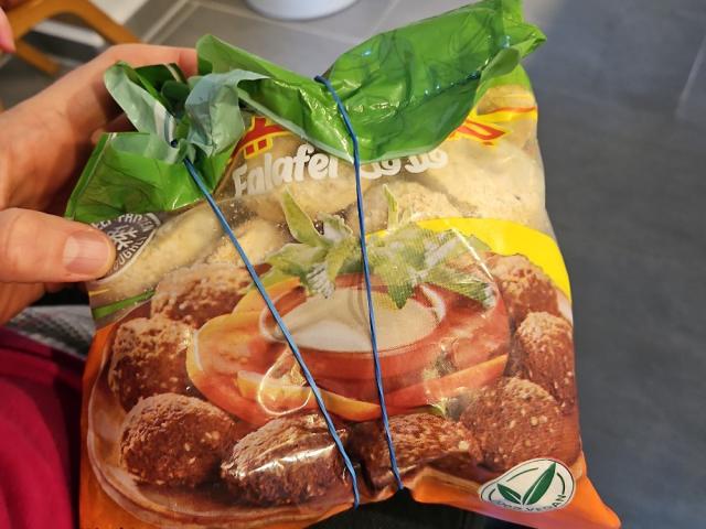 Hochgeladen von: Rorylinton@hotmail.com