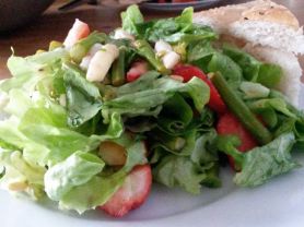 Erdbeer Spargel Salat | Hochgeladen von: Wohlfühlen390